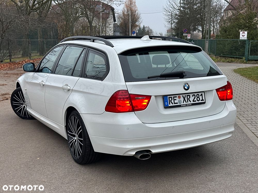 BMW Seria 3 320d - 37