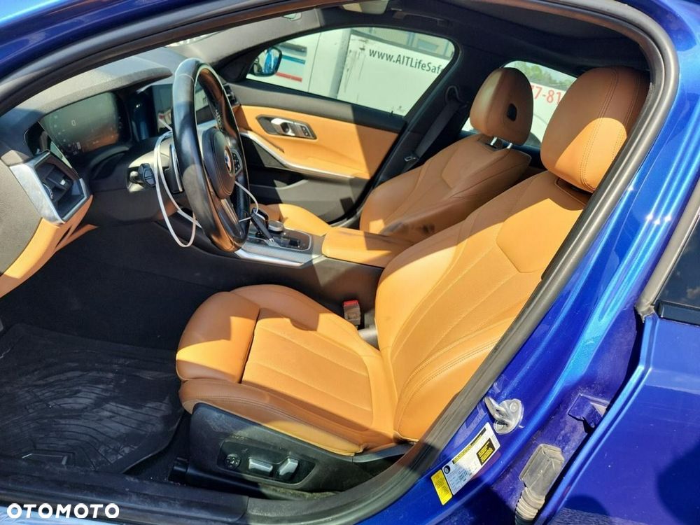 BMW Seria 3 330i M Sport - 7