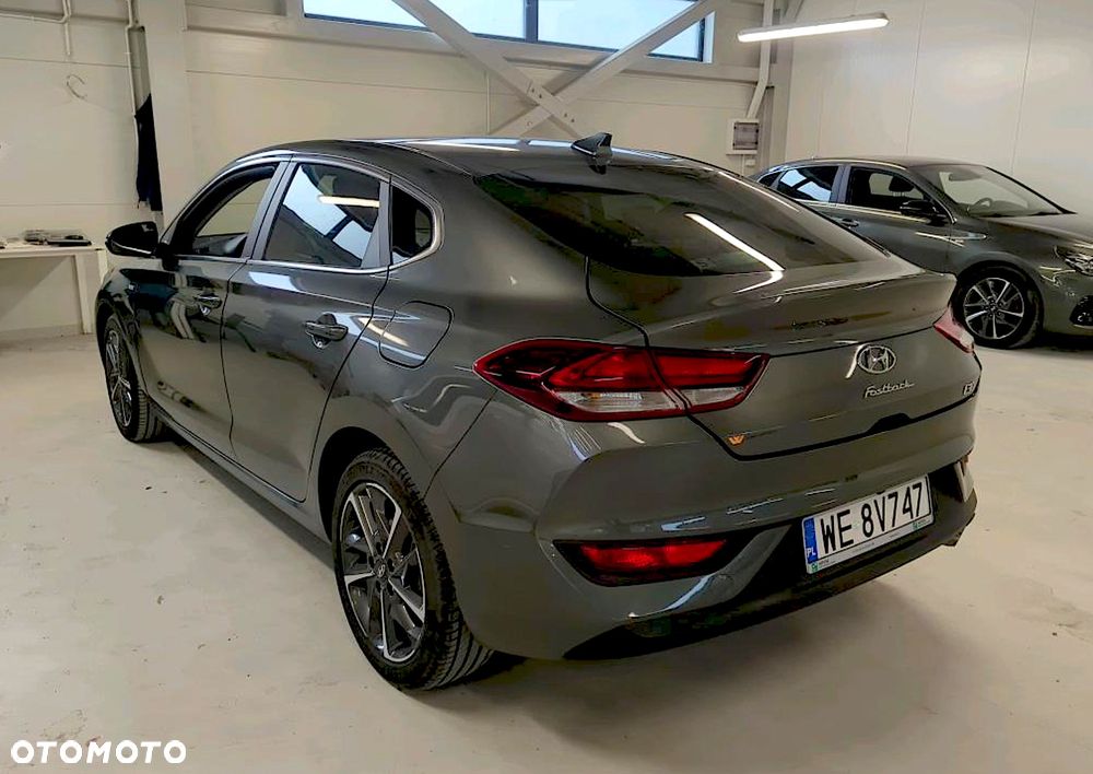Hyundai i30 1.5 T-GDI 48V Comfort DCT - 2