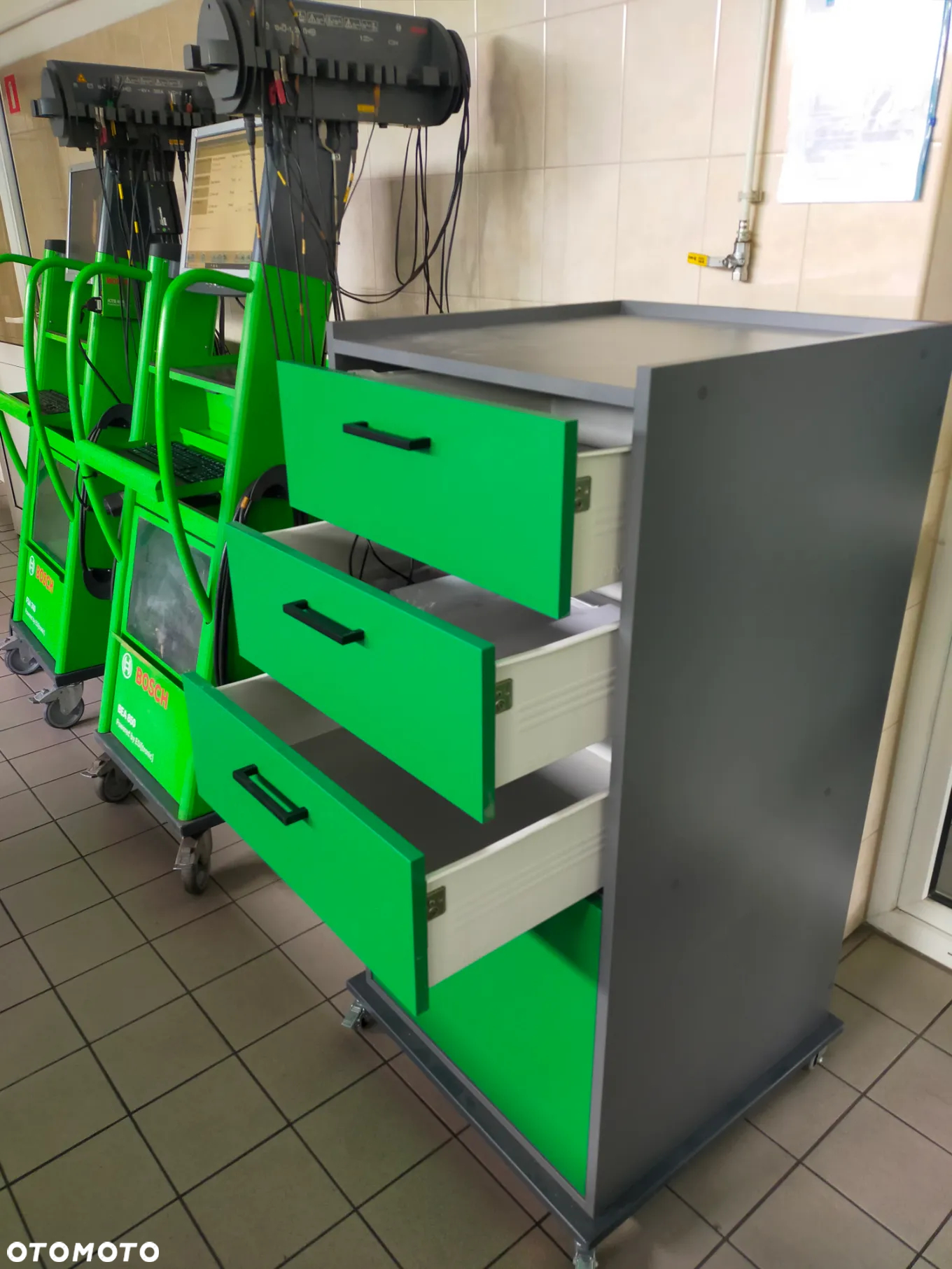 Szafka tester usterek Bosch Regał Bosch - 23