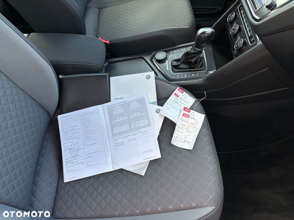 Volkswagen Tiguan 2.0 TDI SCR 4Motion DSG IQ.DRIVE - 38