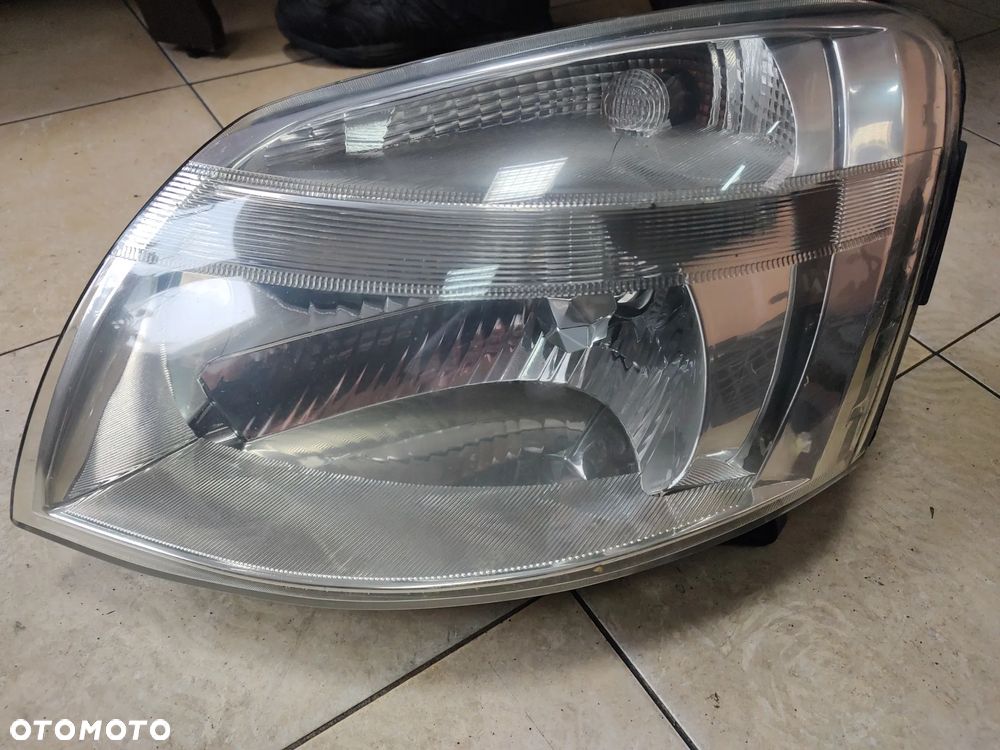 CITROEN BERLINGO II LAMPA PRZÓD LEWA - 2