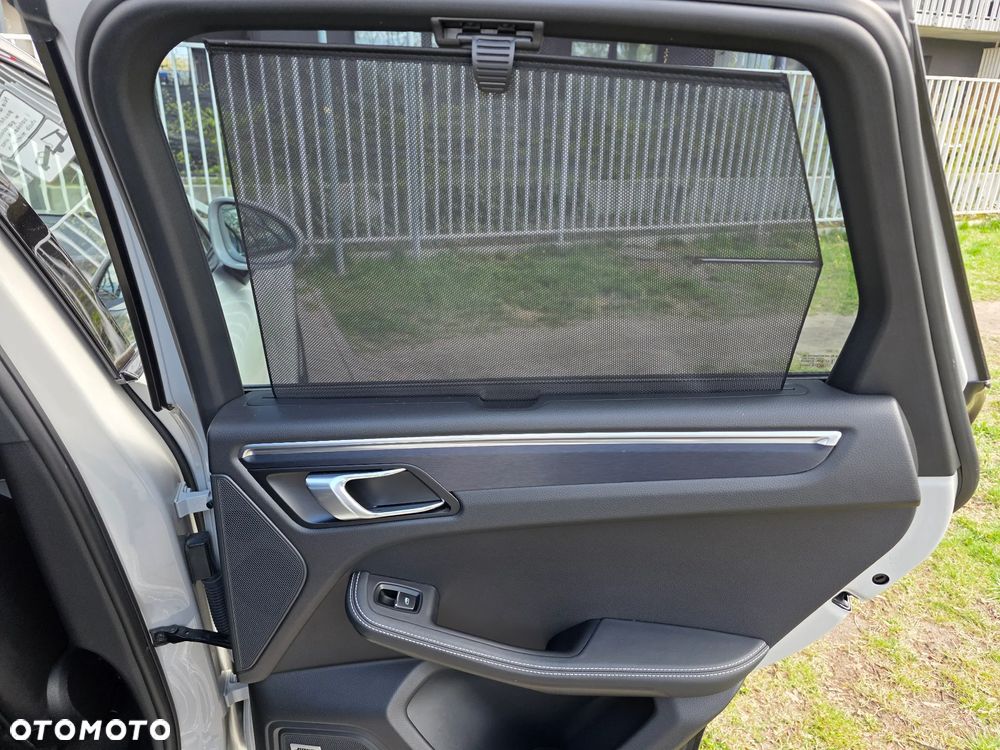 Porsche Macan GTS PDK - 34