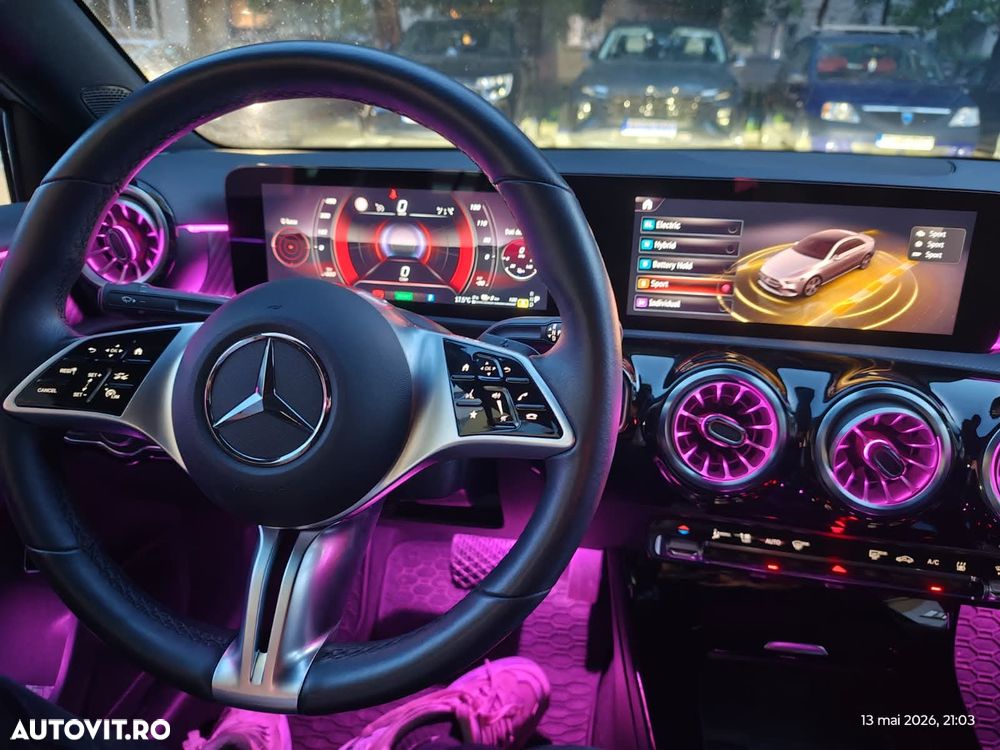 Mercedes-Benz A 250 - 13
