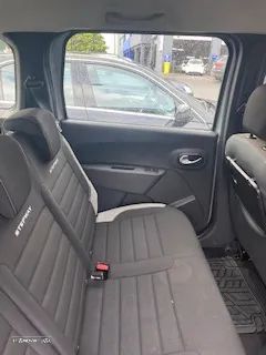 Dacia Lodgy 1.5 Blue dCi Stepway 7L - 13