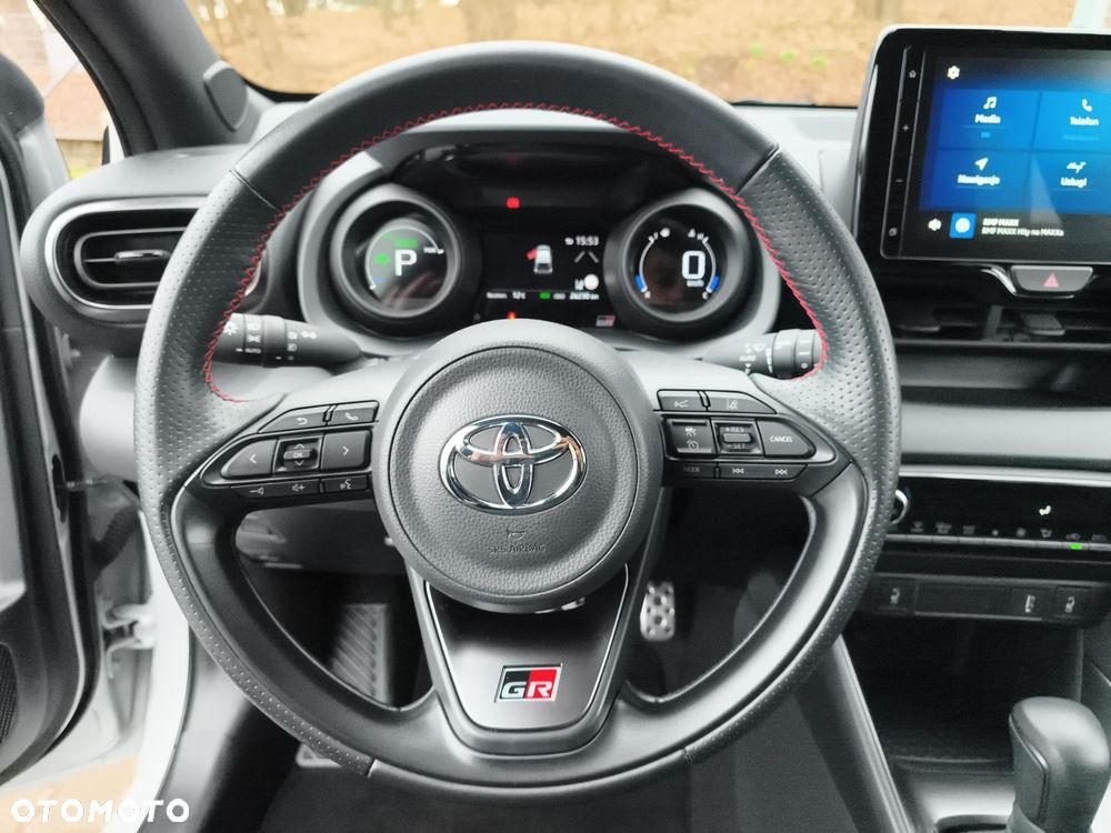 Toyota Yaris - 16