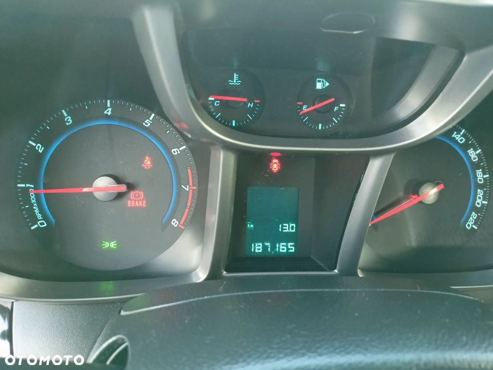 Chevrolet Orlando - 27