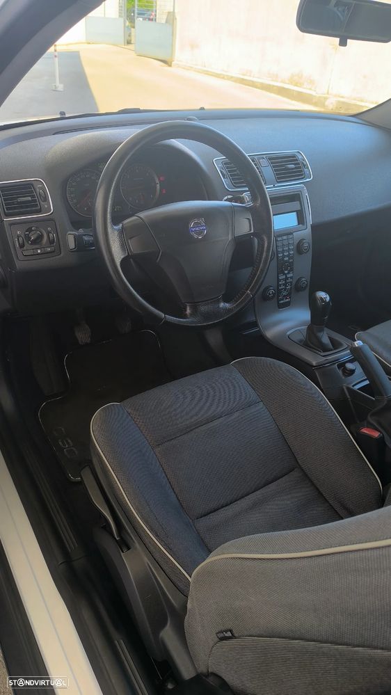 Volvo C30 1.6 D Drive Momentum - 34