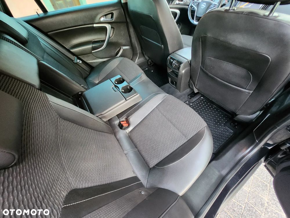 Opel Insignia - 14