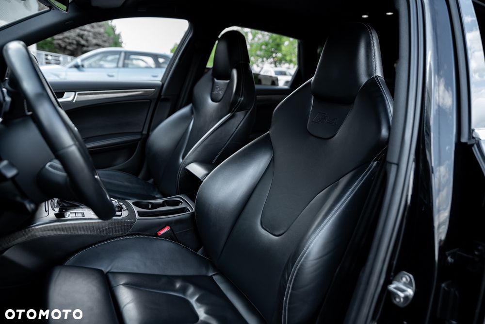 Audi S4 Avant S tronic - 39