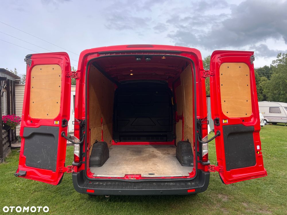 Ford Transit - 30