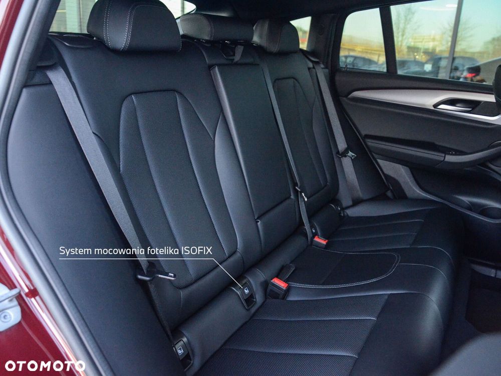 BMW X4 - 33