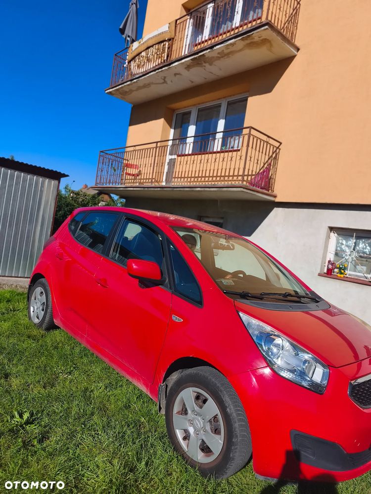 Kia Venga - 5