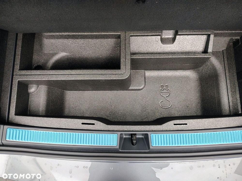 Volkswagen Passat - 8