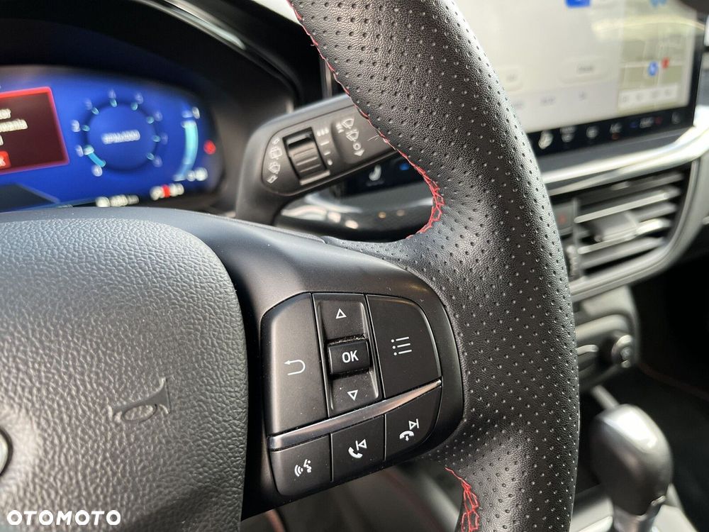 Ford Focus 1.0 EcoBoost mHEV ST-Line X - 23