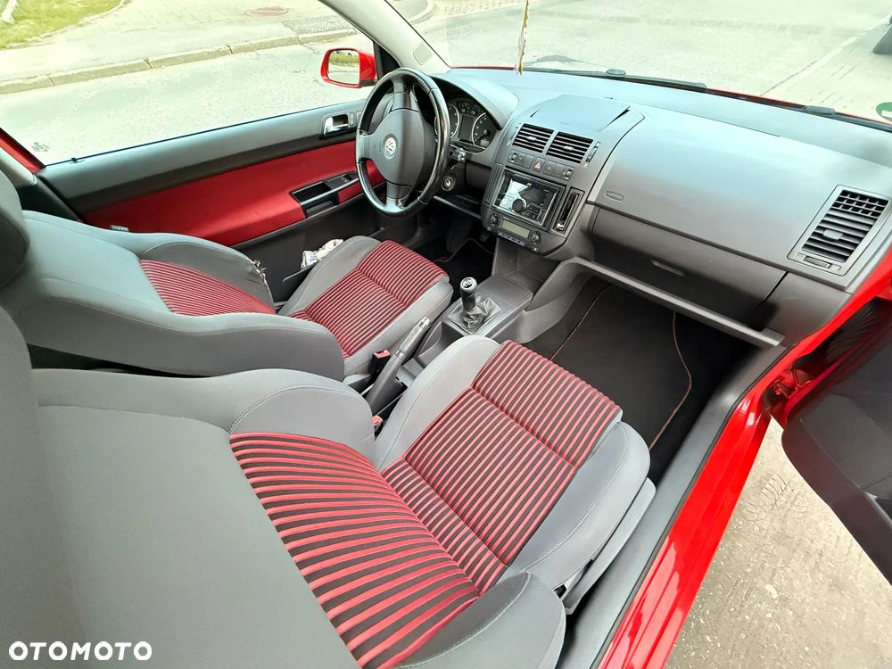 Volkswagen Polo 1.9 TDI Sportline - 12