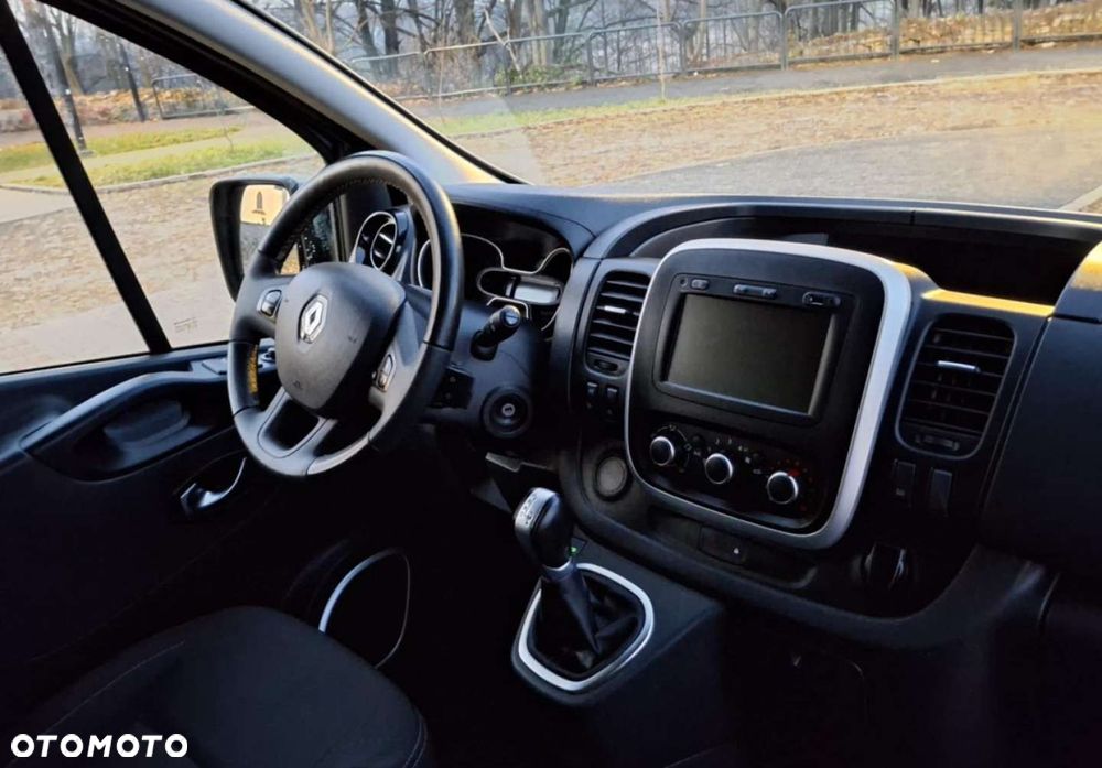 Renault Trafic - 21