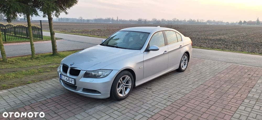 BMW Seria 3 320d DPF - 1
