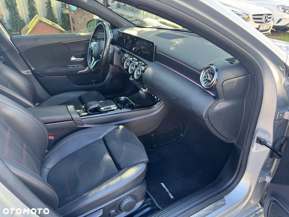Mercedes-Benz Klasa A 250 4Matic 7G-DCT AMG Line - 28