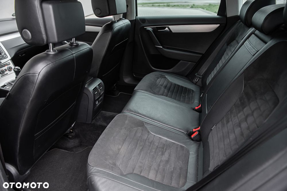 Volkswagen Passat Variant - 25