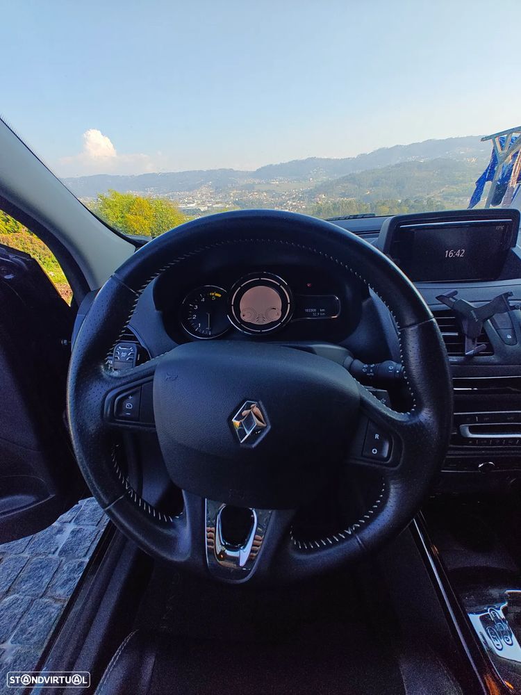 Renault Mégane Sport Tourer ENERGY dCi 110 EDC BOSE EDITION - 4