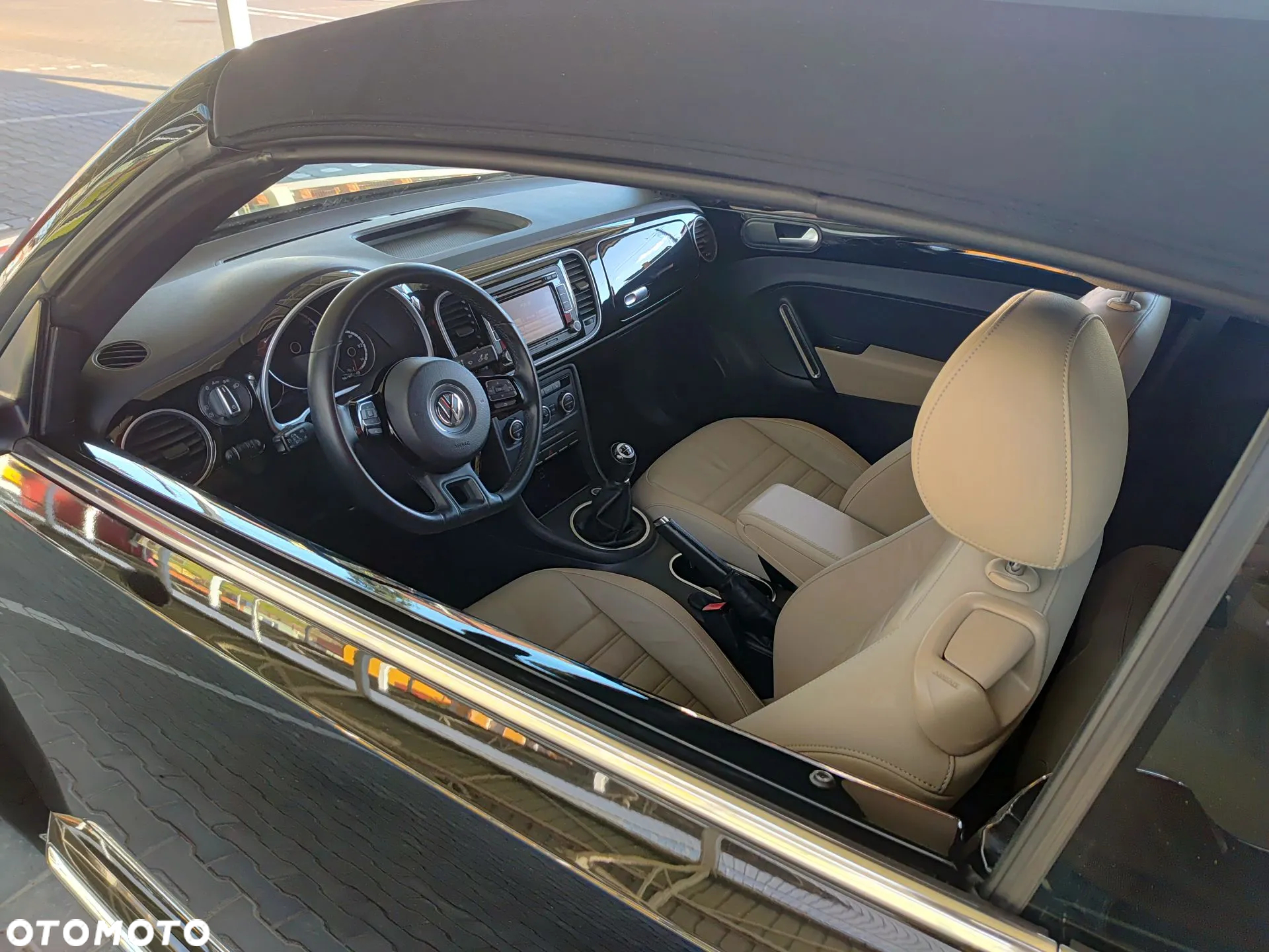 Volkswagen Beetle The Cabriolet 1.6 TDI BlueMotion Technology 50s - 21