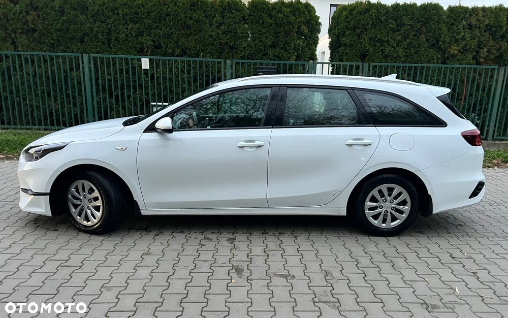 Kia Ceed - 8