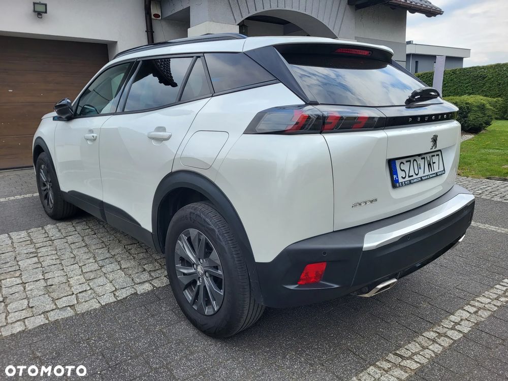 Peugeot 2008 PureTech 130 EAT8 Allure - 6