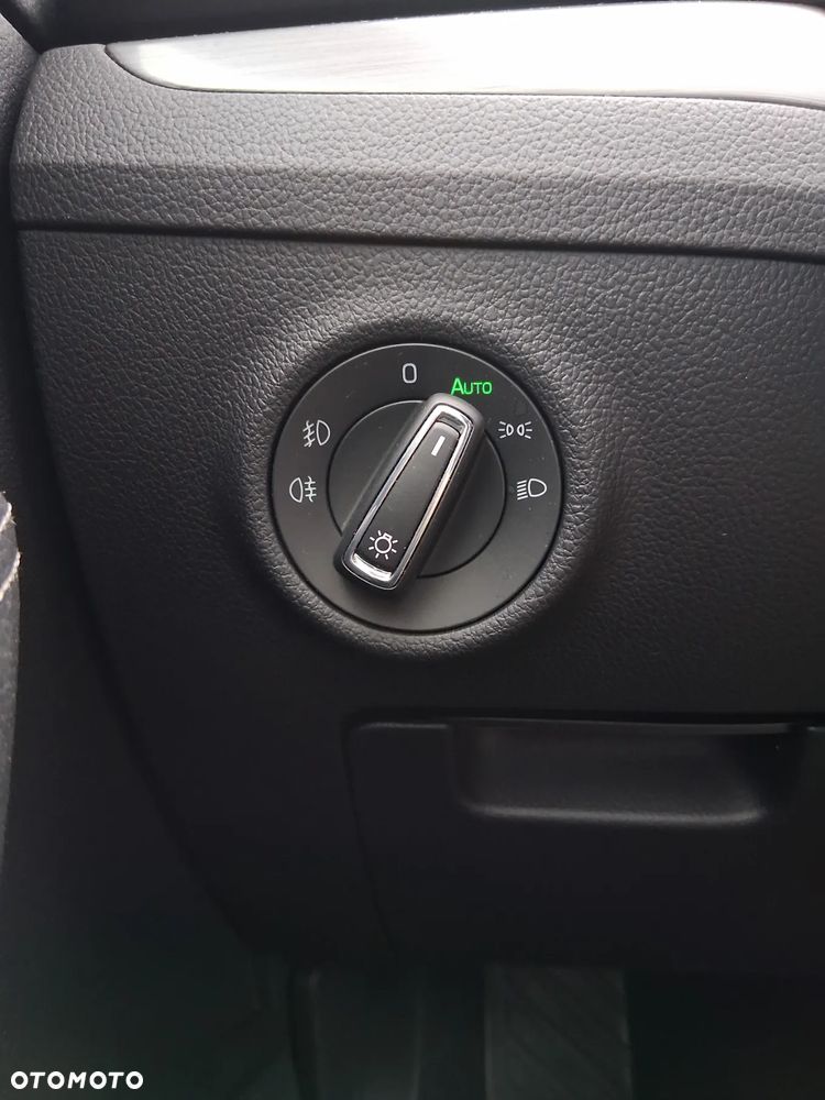 Skoda Superb 1.5 TSI Style DSG - 23