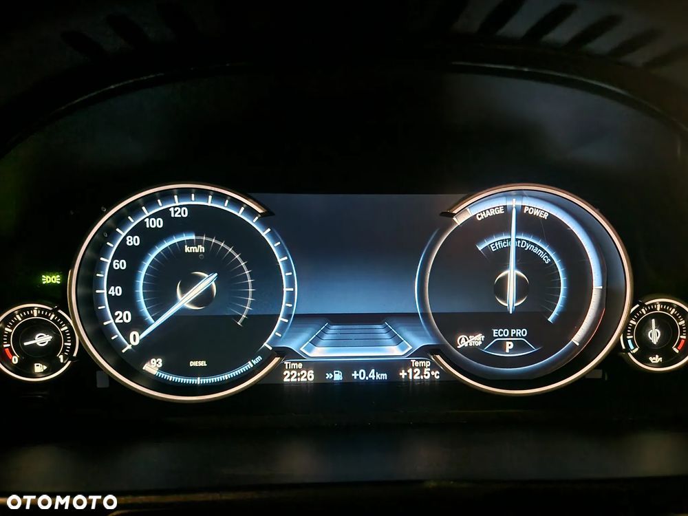 BMW Seria 5 520d xDrive - 18