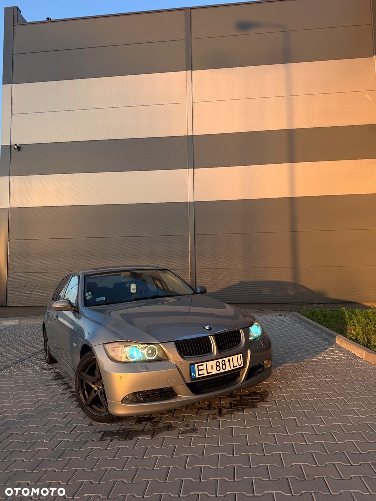 BMW Seria 3 318d - 12