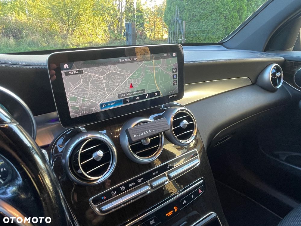 Mercedes-Benz GLC 300 d 4Matic 9G-TRONIC - 15