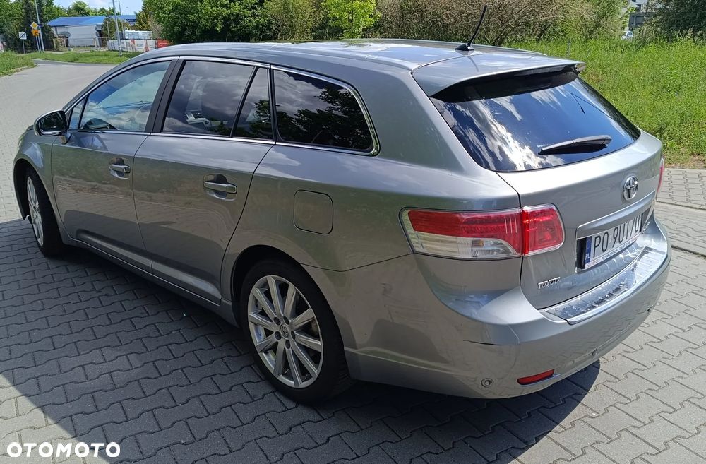 Toyota Avensis 2.0 Prestige NAVI - 16