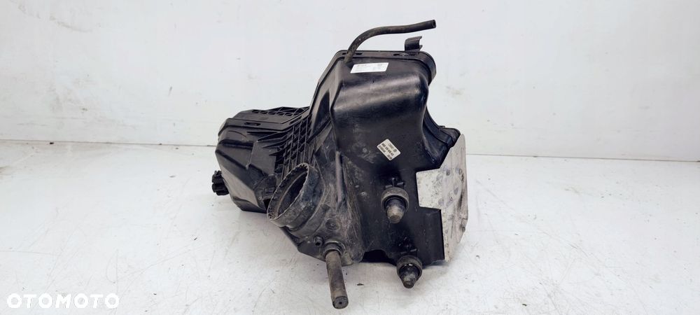 OBUDOWA FILTRA POWIETRZA AUDI A4 B8 A5 8K0133835AD - 2