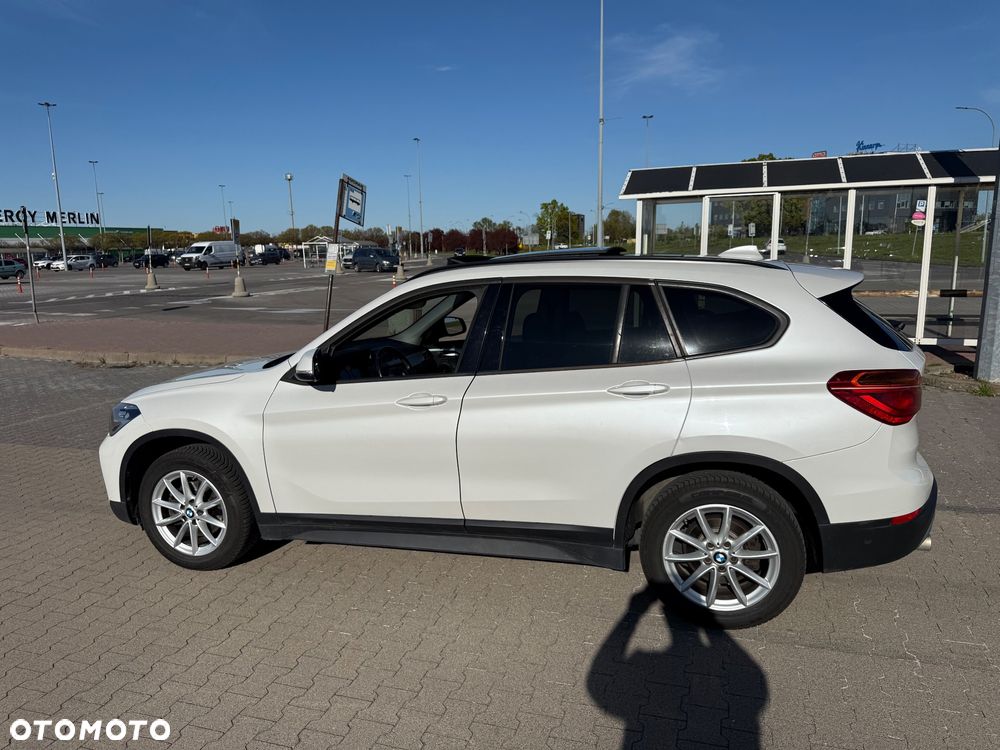 BMW X1 sDrive18i xLine - 6