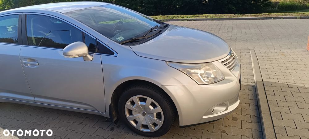Toyota Avensis 2.0 D-4D Luna - 5