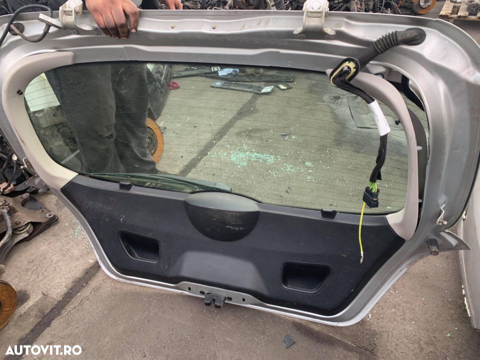 Vand haion Peugeot 207 combi, cod E243R000464 - 2
