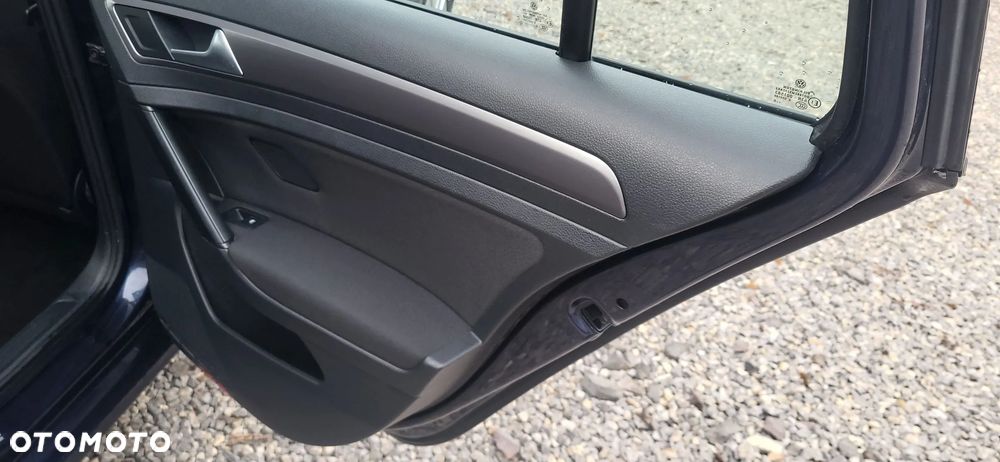 Volkswagen Golf 1.6 TDI BlueMotion Technology Trendline - 23