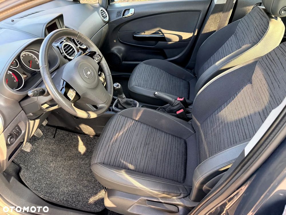 Opel Corsa - 25