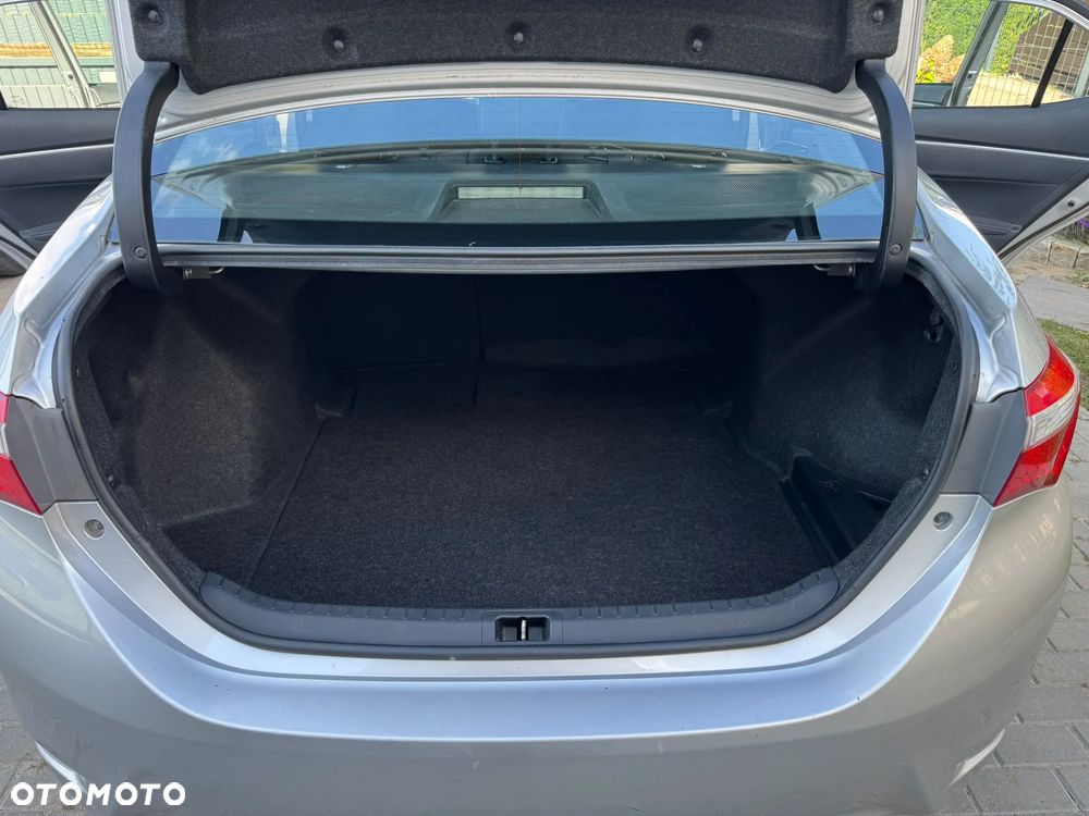 Toyota Corolla - 16