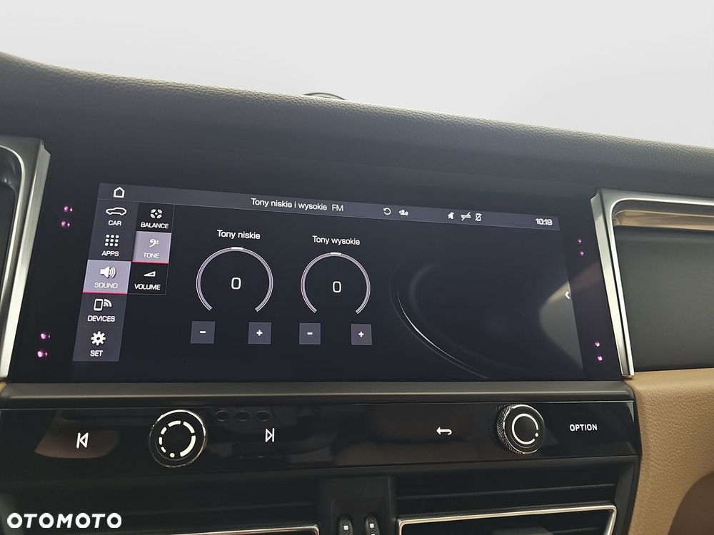 Porsche Macan Standard - 25