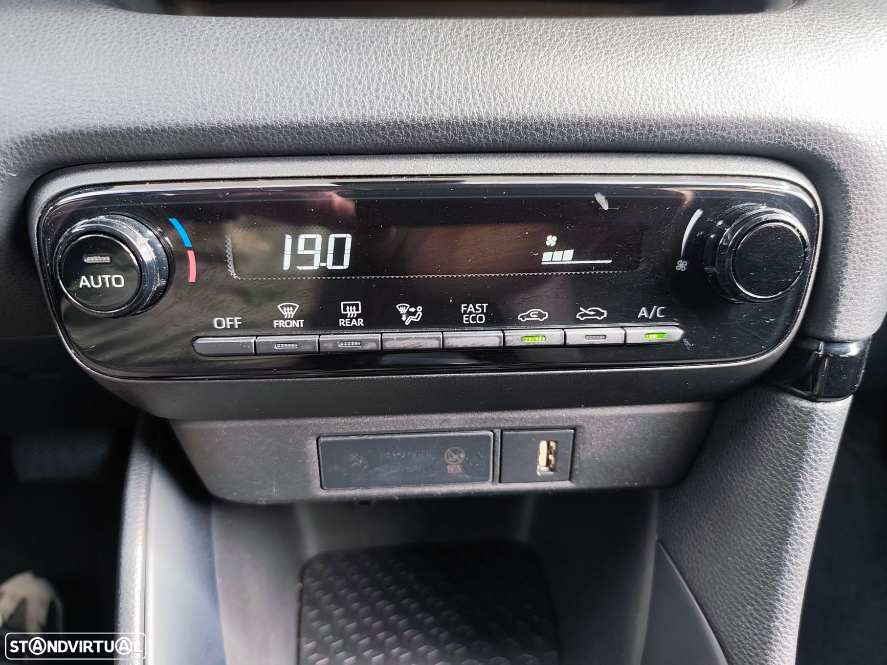 Toyota Yaris - 29