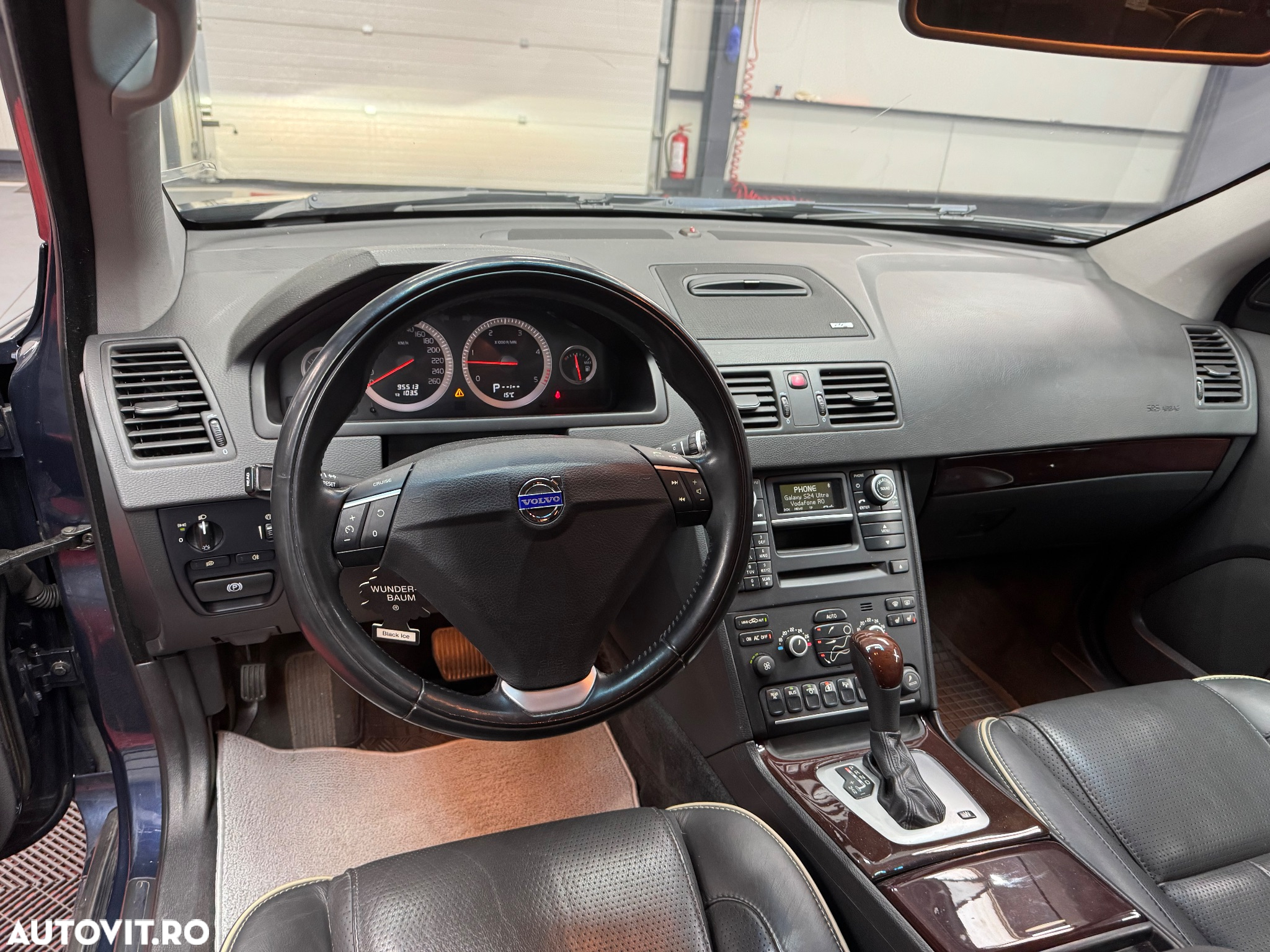Volvo XC 90 - 7