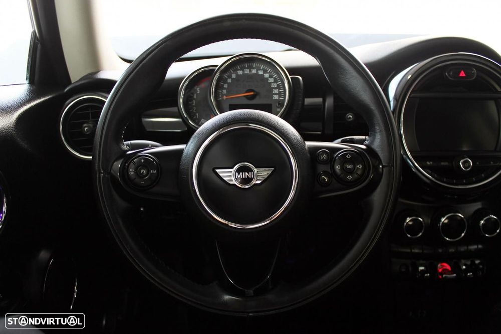 MINI 3 Portas Cooper D - 10