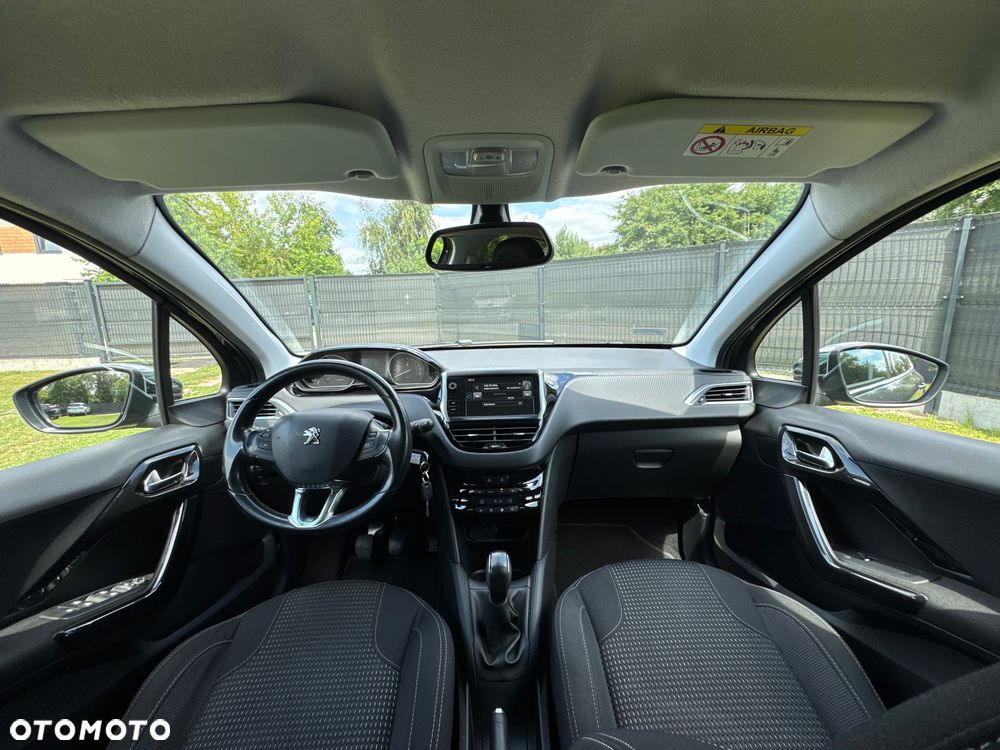 Peugeot 208 PureTech 82 Allure - 11
