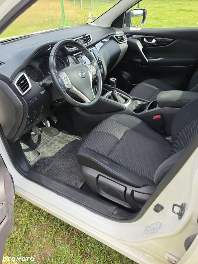 Nissan Qashqai 1.6 DIG-T N-Connecta - 10