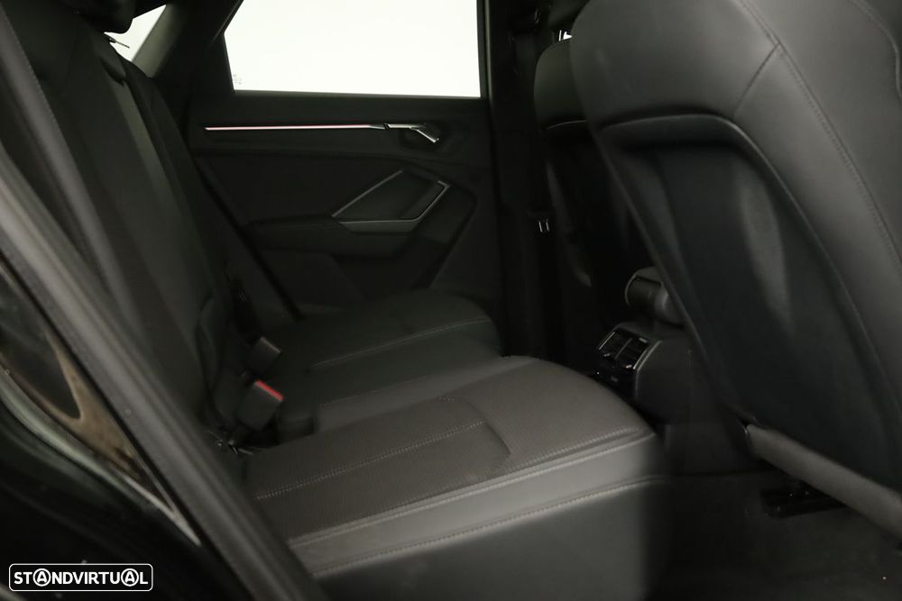 Audi Q3 Sportback 45 TFSIe S line S tronic - 23