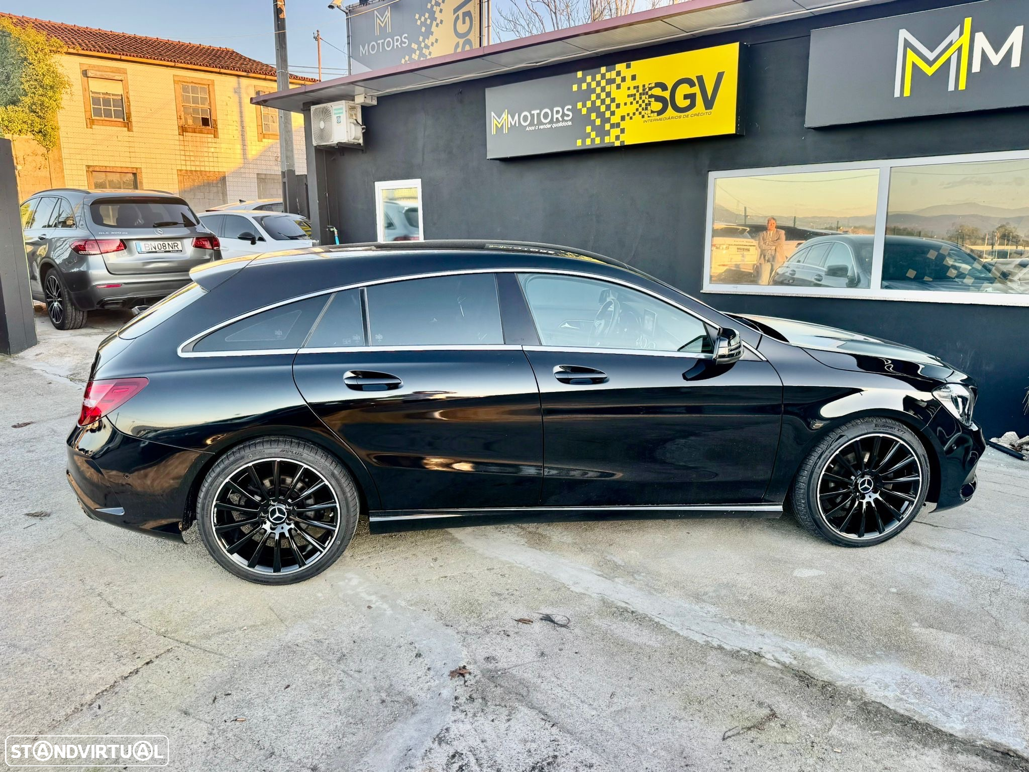 Mercedes-Benz CLA 220 d Shooting Brake AMG Line Aut. - 22