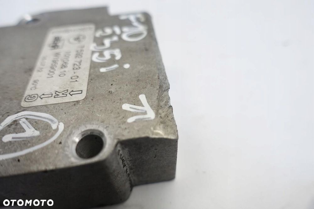 BMW F10 535 3.0 i TERMOSTAT OLEJU 7592723 oryginał - 10