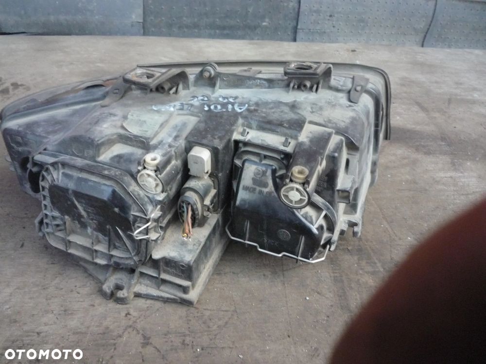 AUDI A4 B6 LAMPA PRZEDNIA LEWA LUB PRAWA - 6